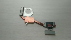 Радиатор охлаждения Б/У DELL Inspiron N5010