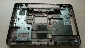 Низ (корыто) Б/У DELL Inspiron M5010
