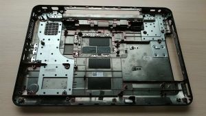 Низ (корыто) Б/У DELL Inspiron N5010