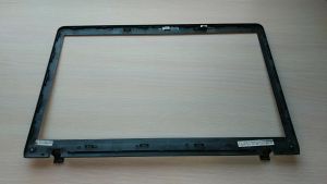Рамка матрицы Б/У Samsung NP355V5X