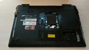 Корпус ноутбука (комплект) Б/У Samsung RV520