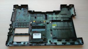Низ (корыто) Б/У Samsung NP270E