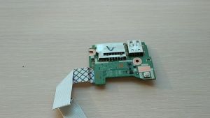 Дополнительная плата USB + Картридер Б/У Acer Aspire ES1-520