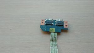 Дополнительная плата USB Б/У Acer Aspire E5-511