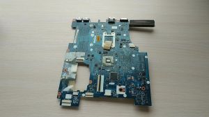 Материнская плата Lenovo IdeaPad G575 (AMD C-50, SOC, встроенная видеокарта, рабочая)