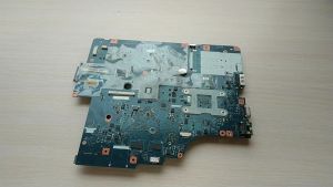 Материнская плата Lenovo IdeaPad G565 (без процессора, AMD RS880M, AMD Radeon HD 5470, нерабочая, донор компонентов)