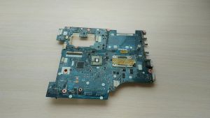Материнская плата Lenovo IdeaPad G575 (AMD E-300, AMD M1, встроенная видеокарта, нерабочая, донор компонентов)