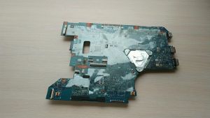 Материнская плата Lenovo IdeaPad B575E (без процессора, HM65, встроенная видеокарта, нерабочая, донор компонентов)