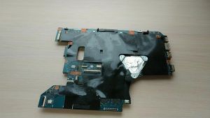 Материнская плата Lenovo IdeaPad Z570 (без процессора, HM65, Nvidia GeForce GT 630M, нерабочая, донор компонентов)