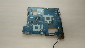 Материнская плата Samsung NP355E5C (AMD E1-1800, AMD M1, встроенная видеокарта, нерабочая, донор компонентов)