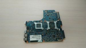 Материнская плата HP ProBook 4545s (без процессора, HM76, AMD Mobility Radeon HD 7650M, нерабочая, донор компонентов)