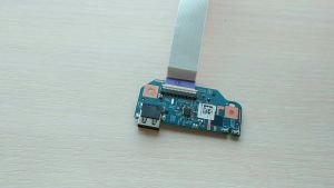 Дополнительная плата USB + Картридер Б/У HP Pavilion 17-ak000nl