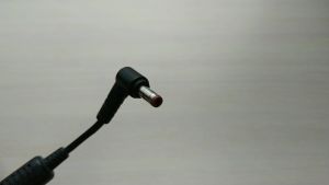 Блок питания Б/У LENOVO 20V 40W 5.5x2.5
