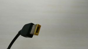 Блок питания LENOVO 20V 90W Прямоугольный 3pin