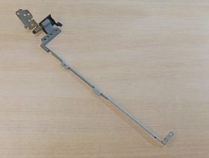 Петля (правая) Б/У ASUS K73SV